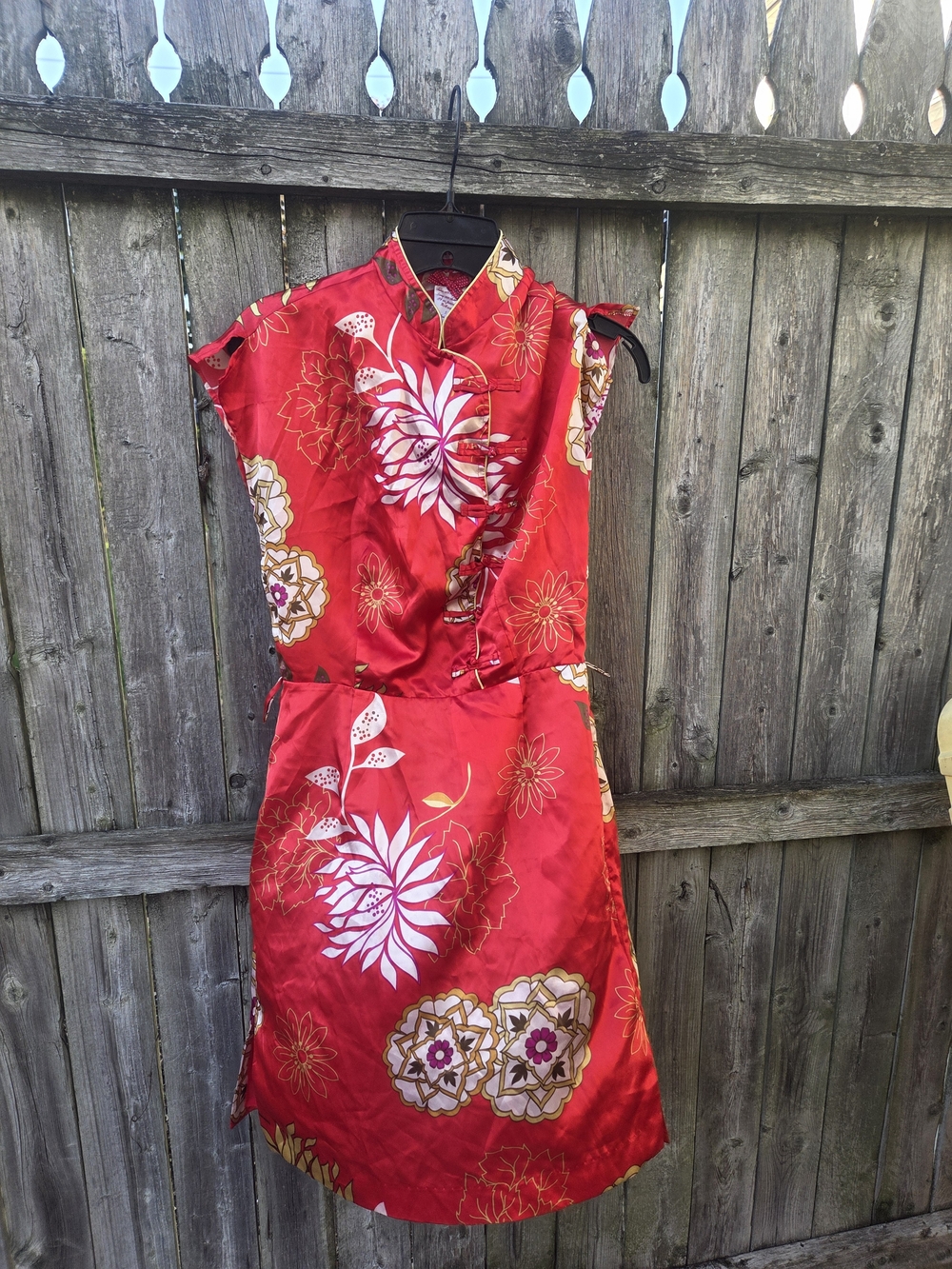 Forever 21 Vintage Red Floral Satin Cheongsam Dress